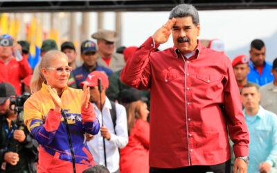 Maduro revive a las comunas como respuesta a la pérdida de respaldo popular